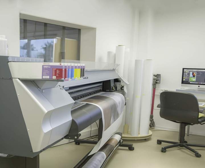 Impression numérique sur tous les types de supports pour une visibilité optimale